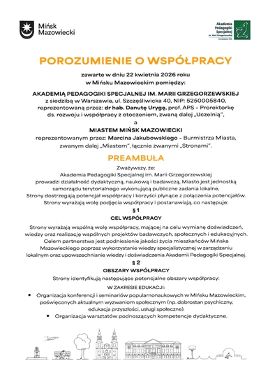 Dokument z dwoma logotypami u góry i tytułem "POROZUMIENIE O WSPÓŁPRACY" wyróżnionym pomarańczową czcionką. Pod tytułem daty i miejsce zawarcia oraz nazwy stron: Akademia Pedagogiki Specjalnej i Miasto Mińsk Mazowiecki. Środkowa część zawiera nagłówki "PREAMBUŁA", paragrafy i punktowane obszary współpracy w języku polskim. Na dole cienka, pozioma ilustracja skyline miasta z budynkami, drzewami i ławeczką na białym tle.