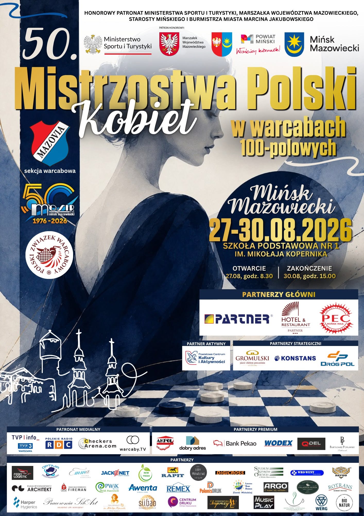 Kliknięcie powiększy obraz. Plakat promuje jubileuszowe mistrzostwa Polski kobiet w warcabach. Centralnie widoczny profil kobiety w granatowej sukni na jasnym tle. U dołu duża szachownica z białymi i ciemnymi pionami warcabowymi. W górnej i dolnej części rozmieszczone są logotypy partnerów i patronatów wydarzenia.